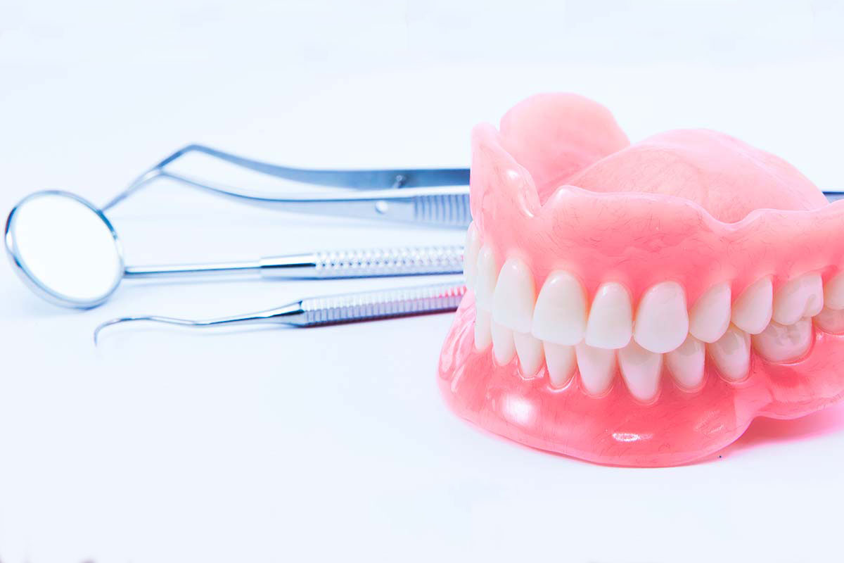 Qual o tipo de prótese dentária ideal para você?